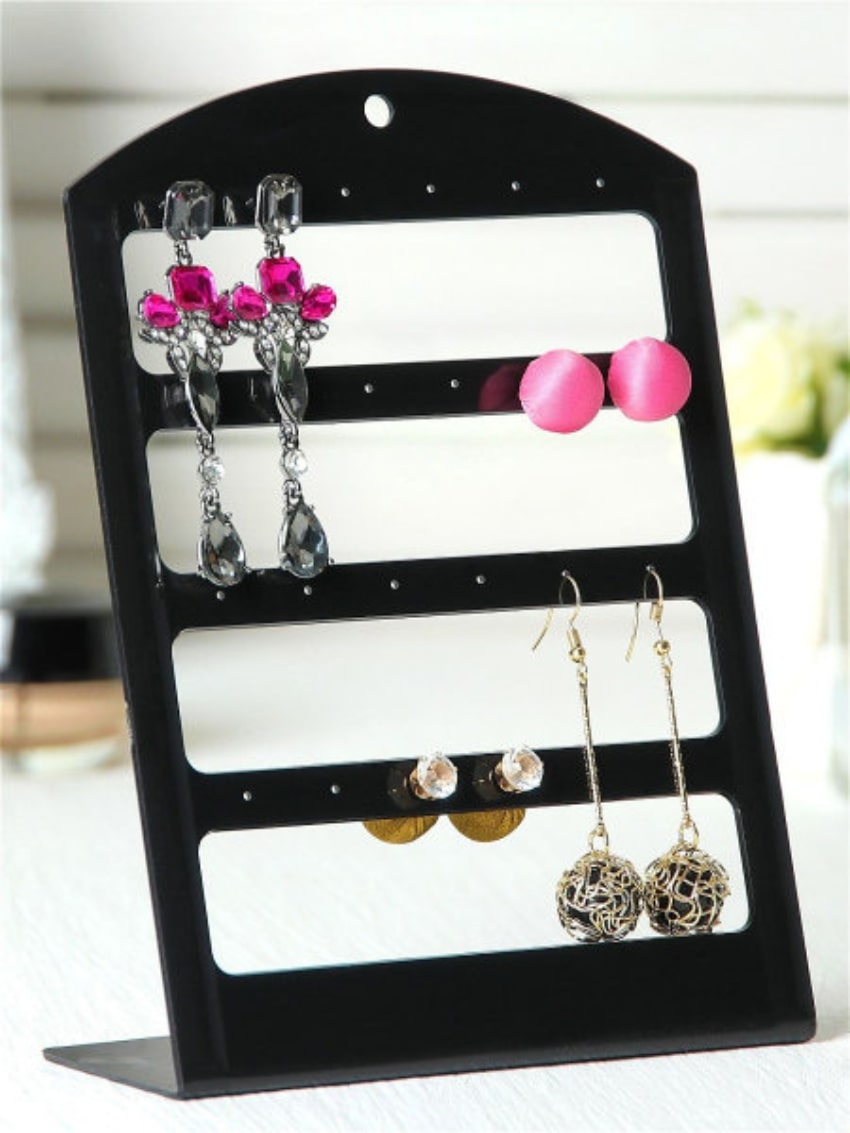 Изделия из оргстекла в Ереване.